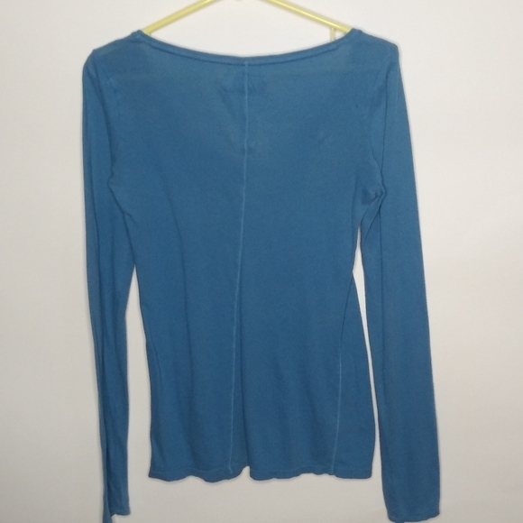 American Eagle outfitters favorite t size medium - Picture 3 of 4